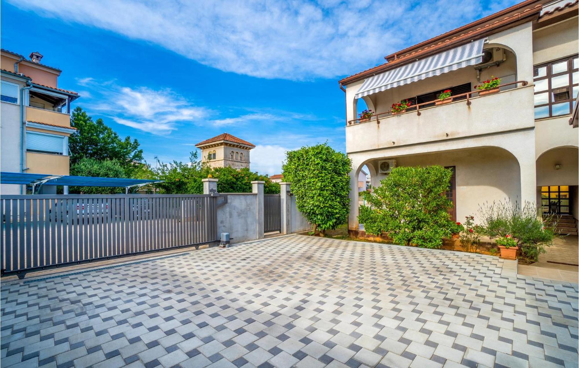 Awesome Apartment In Pula With Wifi Екстер'єр фото