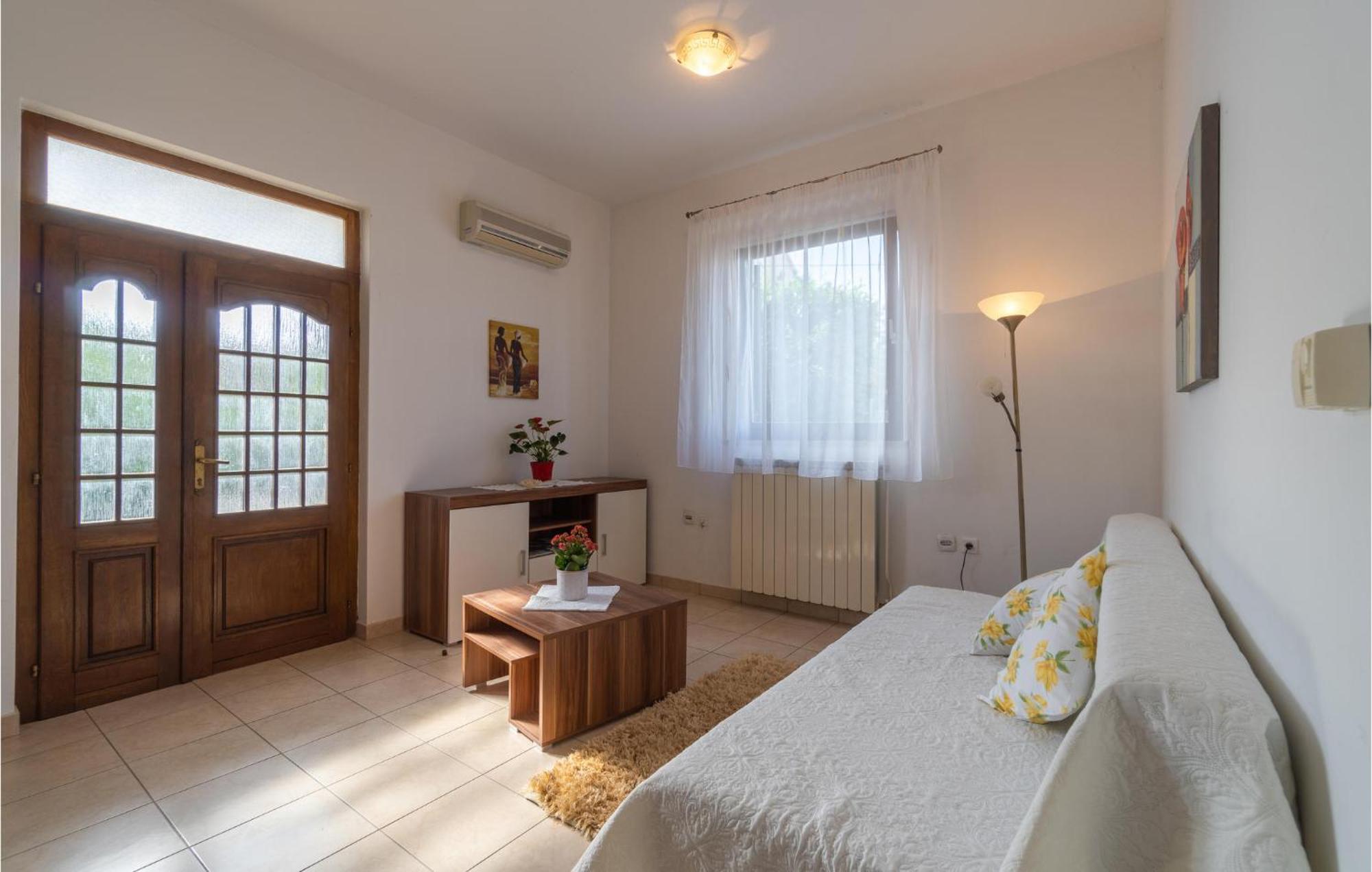Awesome Apartment In Pula With Wifi Екстер'єр фото